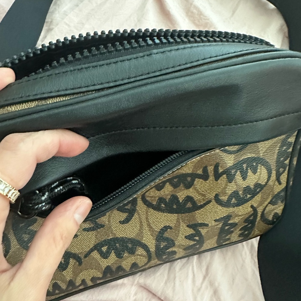Coach Graham X Guang Yu Crossbody Bag - Picture 7 of 12